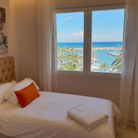 Fantastic Apartment In Front Of The Sea & Marina Естепона Екстер'єр фото