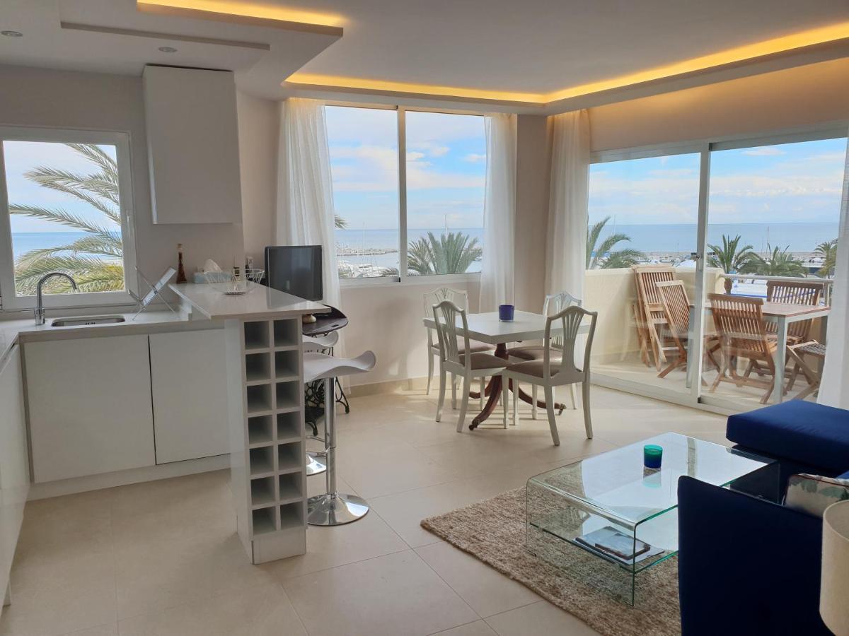Fantastic Apartment In Front Of The Sea & Marina Естепона Екстер'єр фото