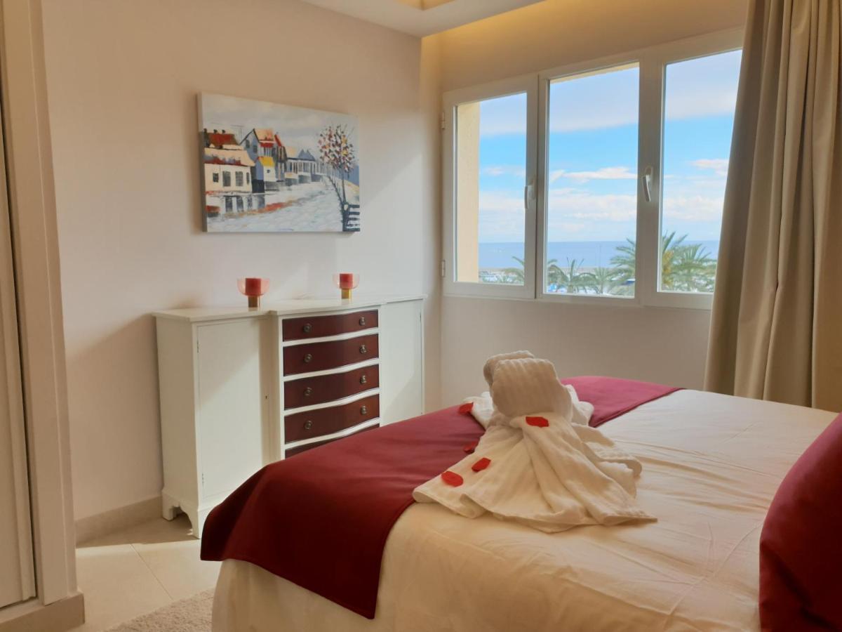 Fantastic Apartment In Front Of The Sea & Marina Естепона Екстер'єр фото