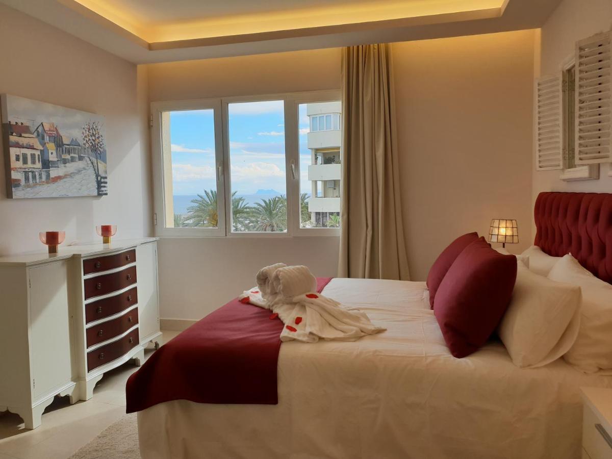 Fantastic Apartment In Front Of The Sea & Marina Естепона Екстер'єр фото
