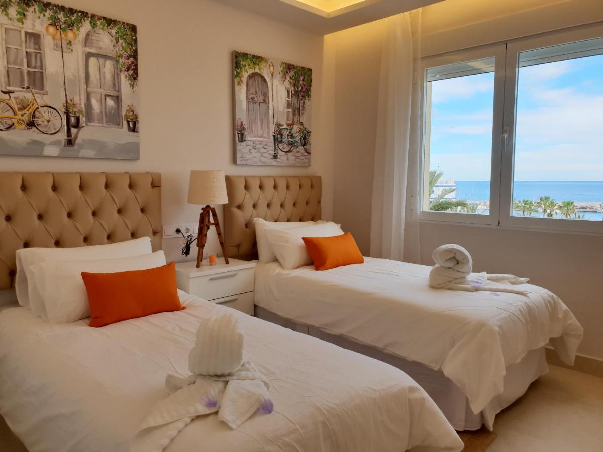 Fantastic Apartment In Front Of The Sea & Marina Естепона Екстер'єр фото