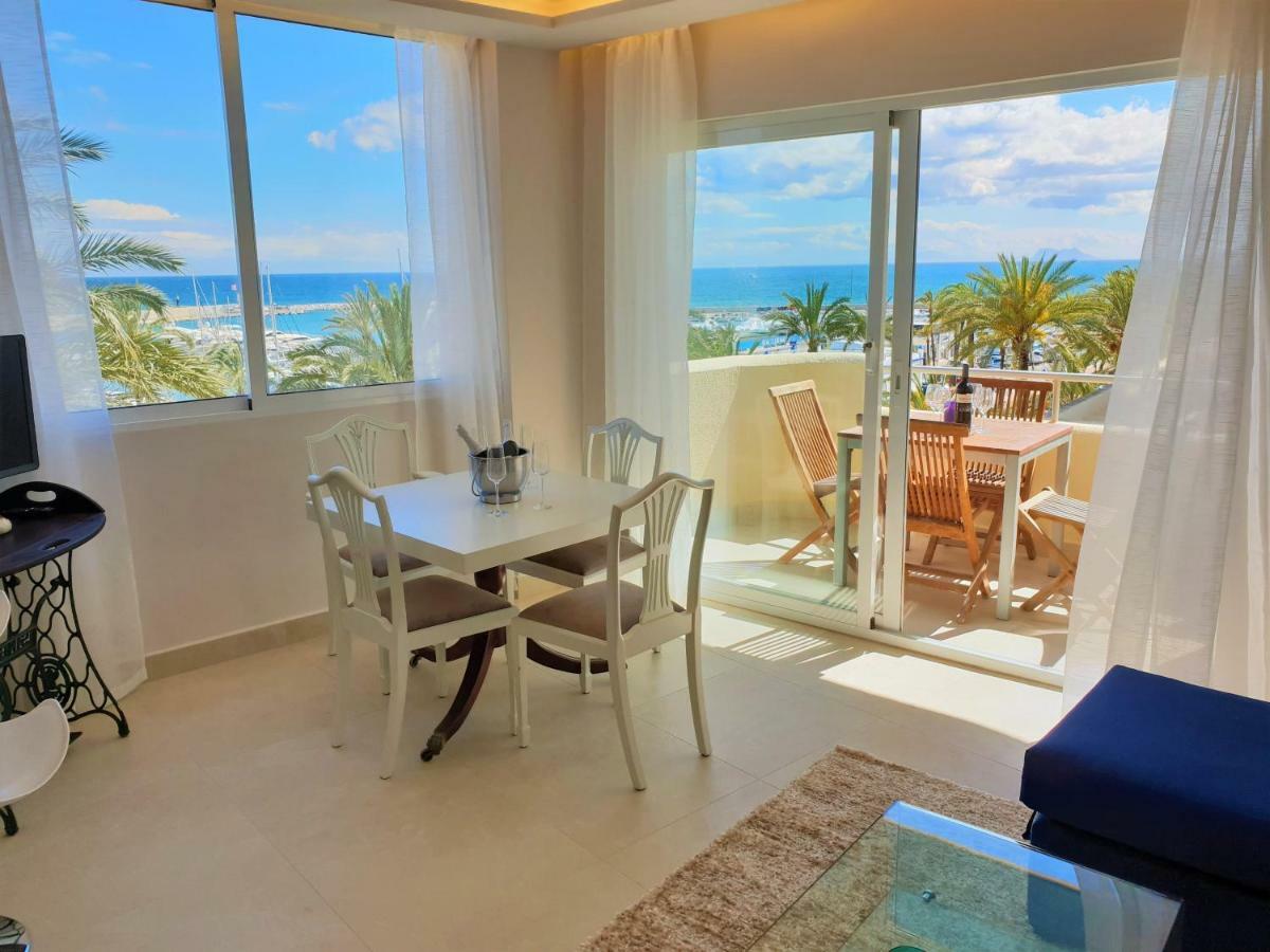 Fantastic Apartment In Front Of The Sea & Marina Естепона Екстер'єр фото